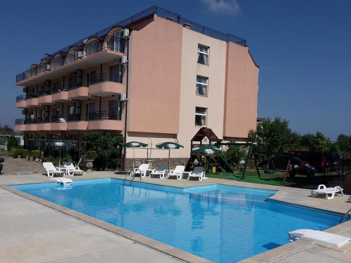 House Apartments Black Sea Hotel Obzor Dış mekan fotoğraf